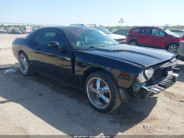  Salvage Dodge Challenger