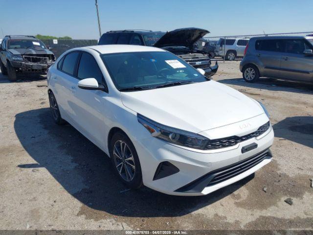  Salvage Kia Forte