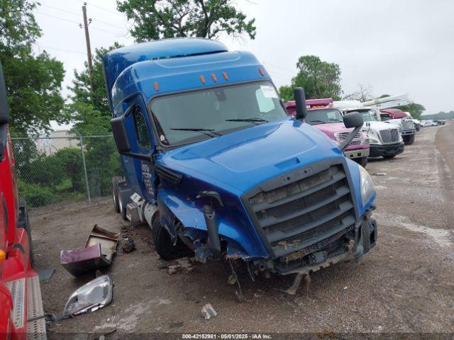  Salvage Freightliner New Cascadia 126