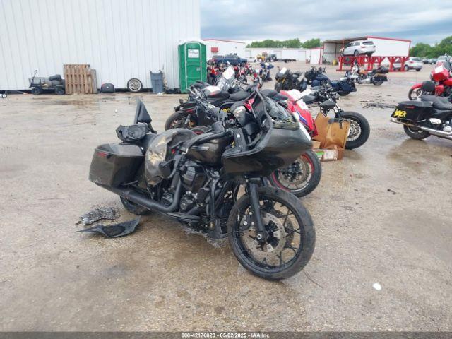  Salvage Harley-Davidson Fltrxs