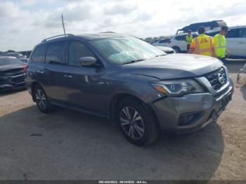  Salvage Nissan Pathfinder