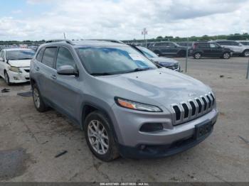  Salvage Jeep Cherokee