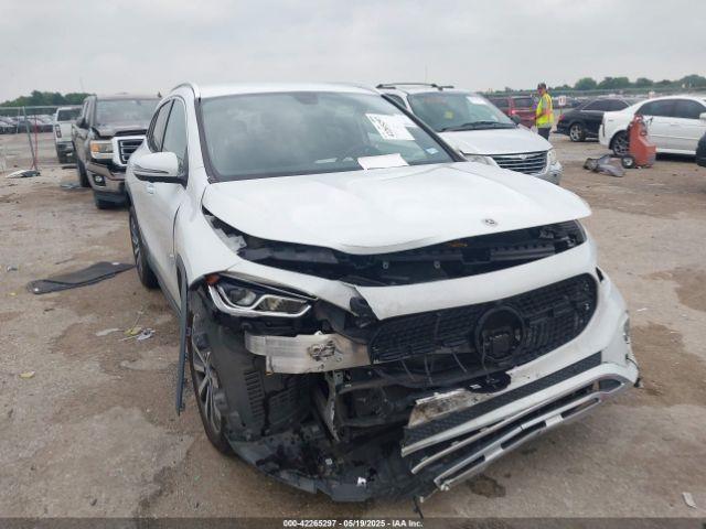 Salvage Mercedes-Benz GLA