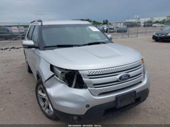  Salvage Ford Explorer