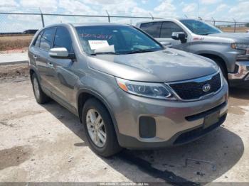 Salvage Kia Sorento