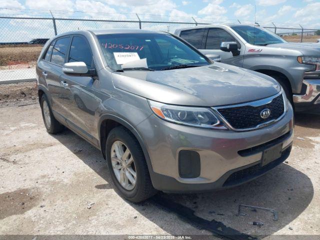  Salvage Kia Sorento