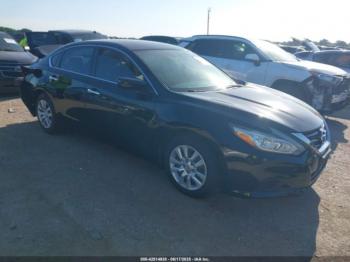  Salvage Nissan Altima