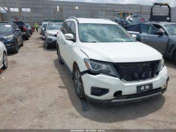  Salvage Nissan Pathfinder