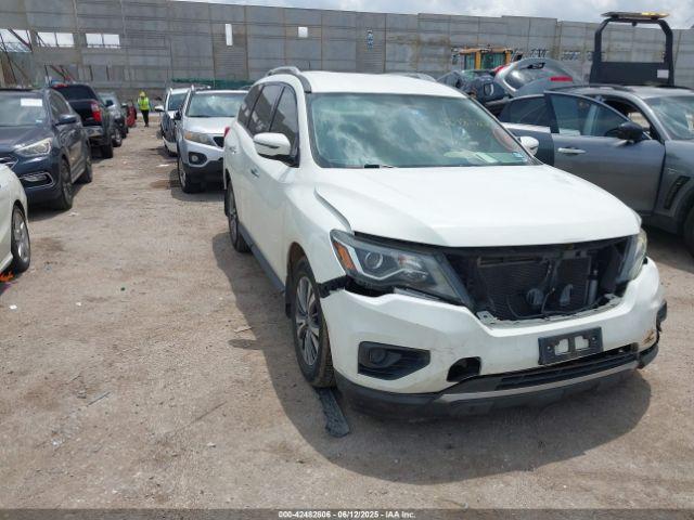  Salvage Nissan Pathfinder