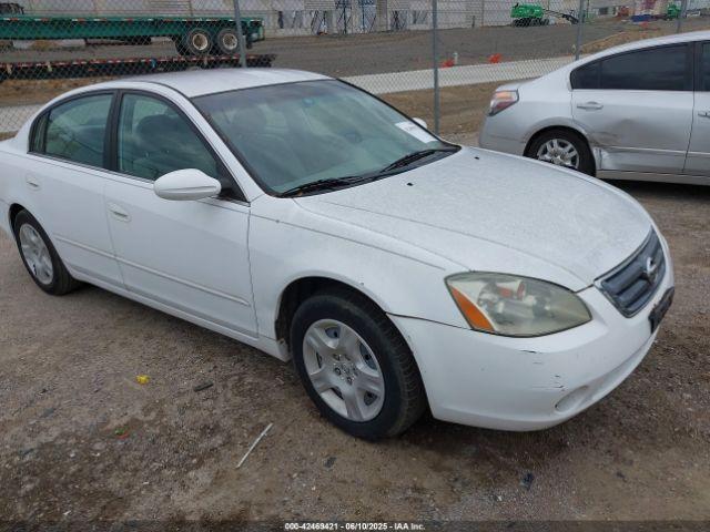  Salvage Nissan Altima