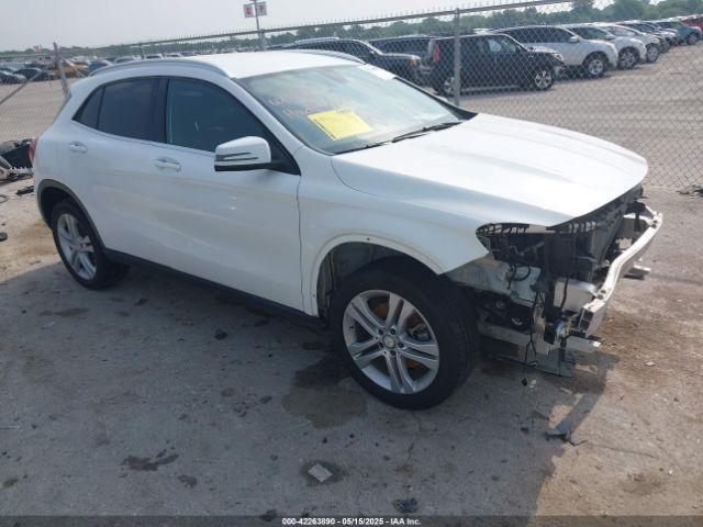  Salvage Mercedes-Benz GLA