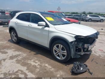  Salvage Mercedes-Benz GLA