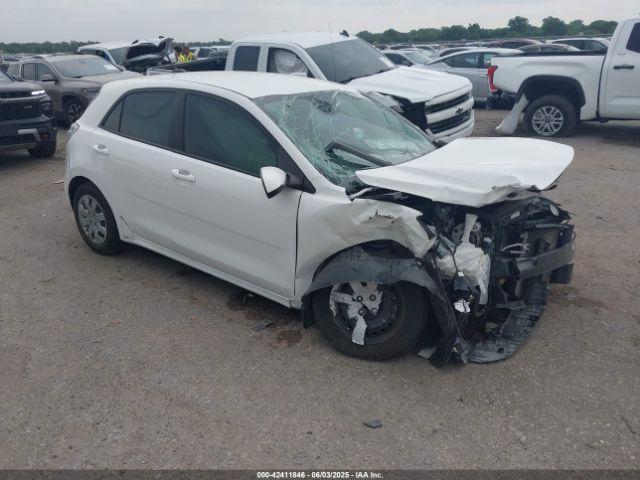  Salvage Kia Rio