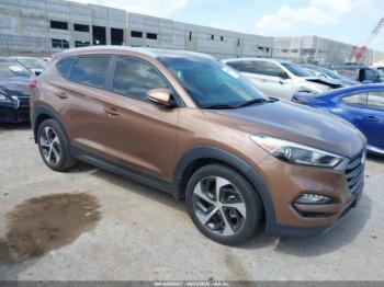  Salvage Hyundai TUCSON