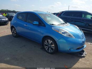  Salvage Nissan LEAF