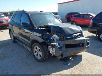  Salvage Hyundai TUCSON