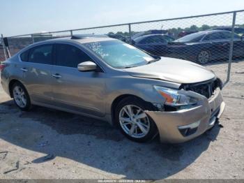  Salvage Nissan Altima