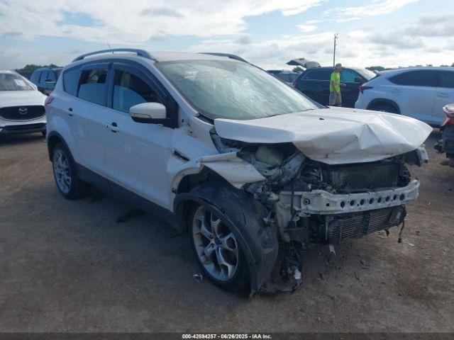  Salvage Ford Escape