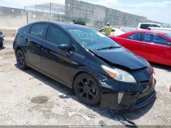  Salvage Toyota Prius