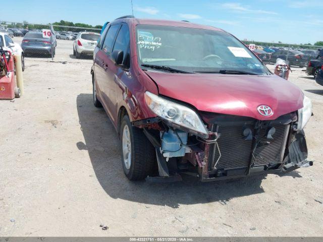  Salvage Toyota Sienna