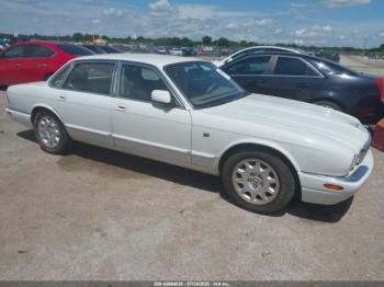  Salvage Jaguar XJ