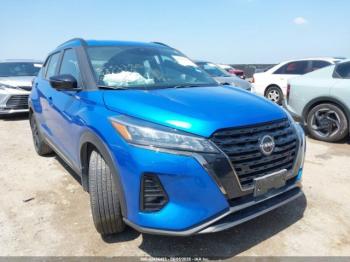  Salvage Nissan Kicks