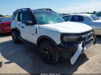  Salvage Ford Bronco