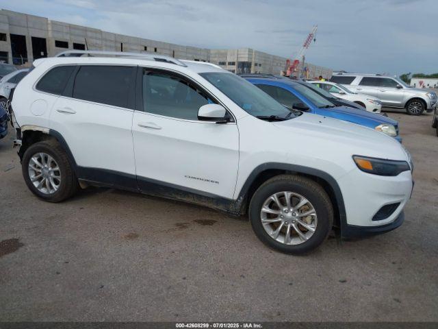  Salvage Jeep Cherokee