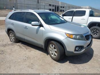  Salvage Kia Sorento