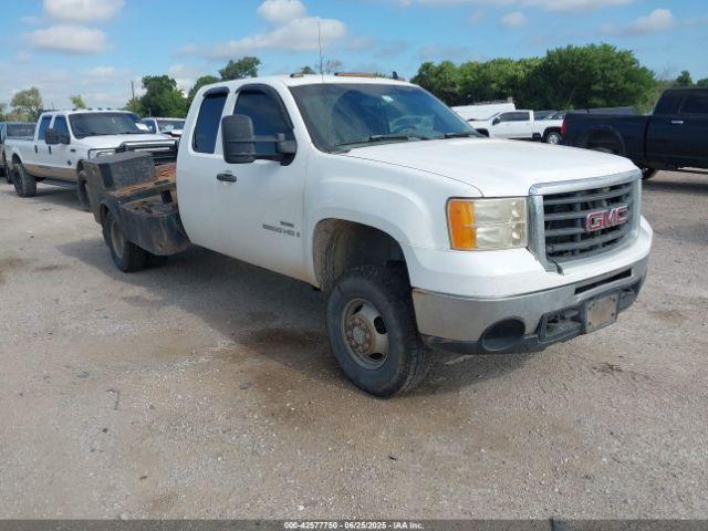  Salvage General Motors Sierra 3500 Chassis