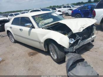 Salvage Chrysler 300