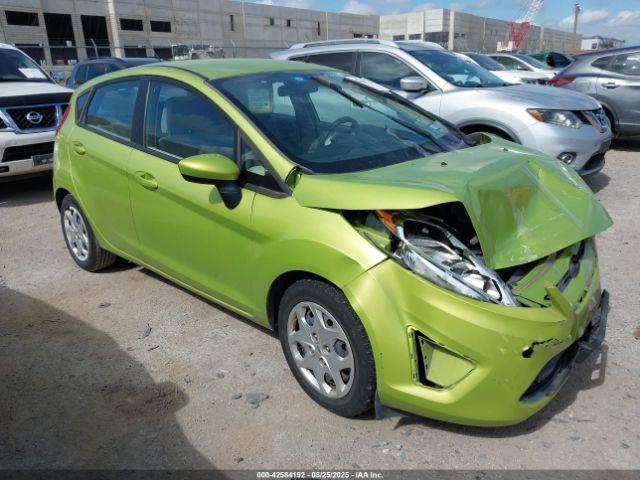  Salvage Ford Fiesta