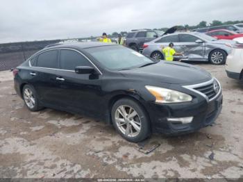  Salvage Nissan Altima