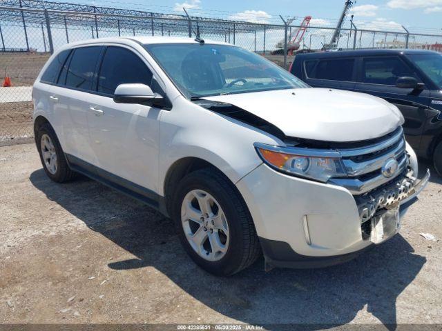  Salvage Ford Edge