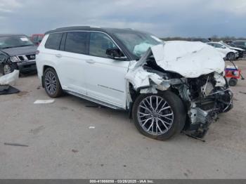  Salvage Jeep Grand Cherokee