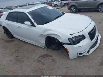  Salvage Chrysler 300