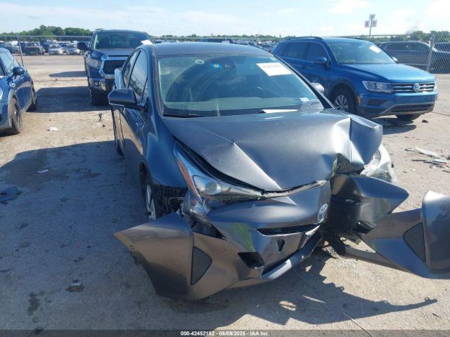  Salvage Toyota Prius