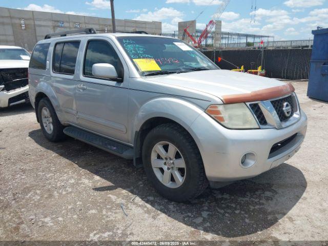  Salvage Nissan Pathfinder