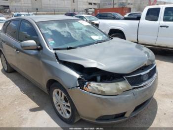  Salvage Kia Forte