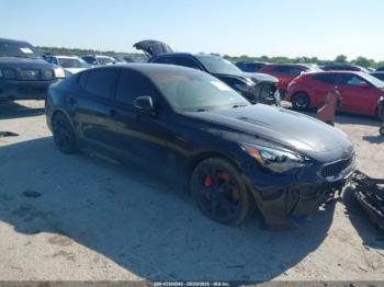  Salvage Kia Stinger