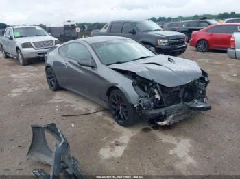  Salvage Hyundai Genesis