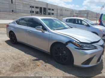  Salvage Lexus Es
