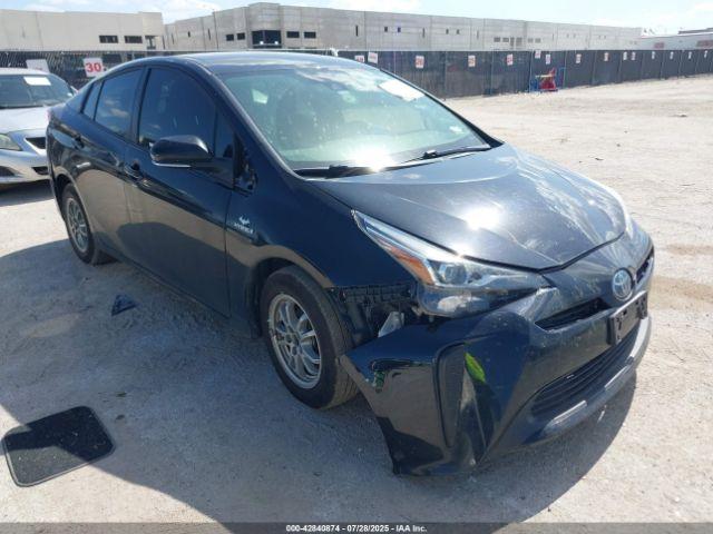  Salvage Toyota Prius