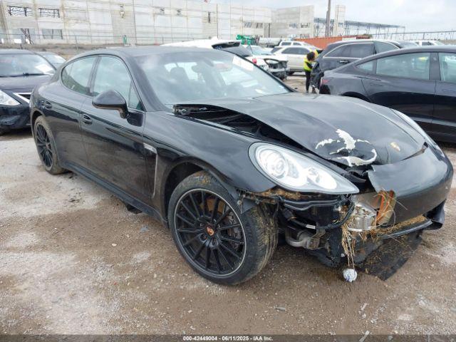  Salvage Porsche Panamera
