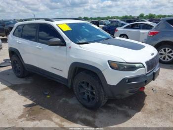  Salvage Jeep Cherokee