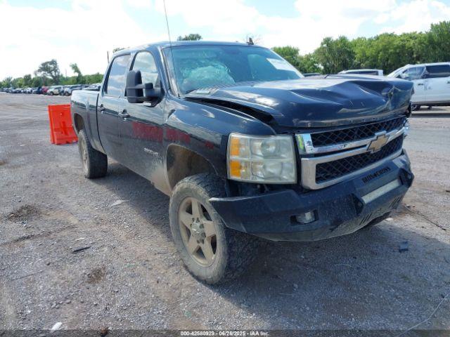 Salvage Chevrolet Silverado 2500