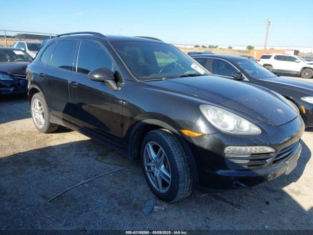  Salvage Porsche Cayenne