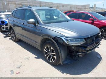  Salvage Volkswagen Tiguan