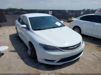  Salvage Chrysler 200