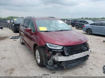  Salvage Chrysler Pacifica